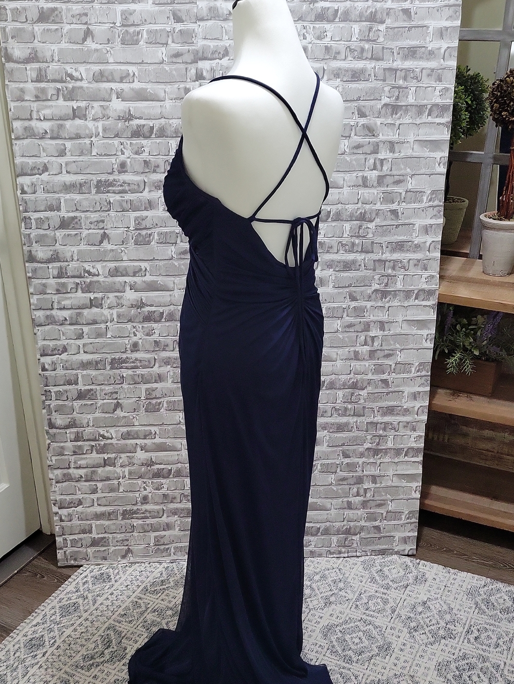 David's Bridal Navy Cross-Back Backless Gown Size 10, Elegant, Classic